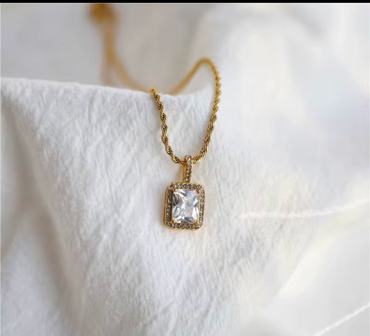 "Emerald Shades" Necklace