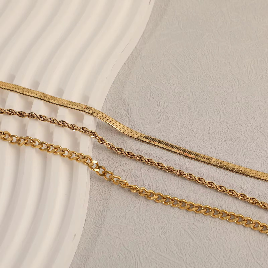 “Gold Trio” Anklet Set