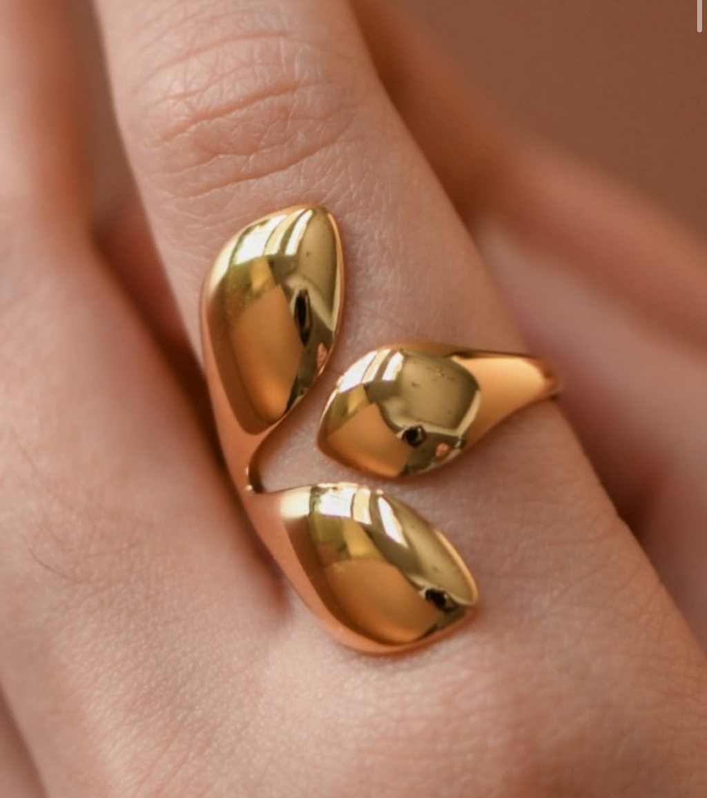 “Leaf it up to me” Ring