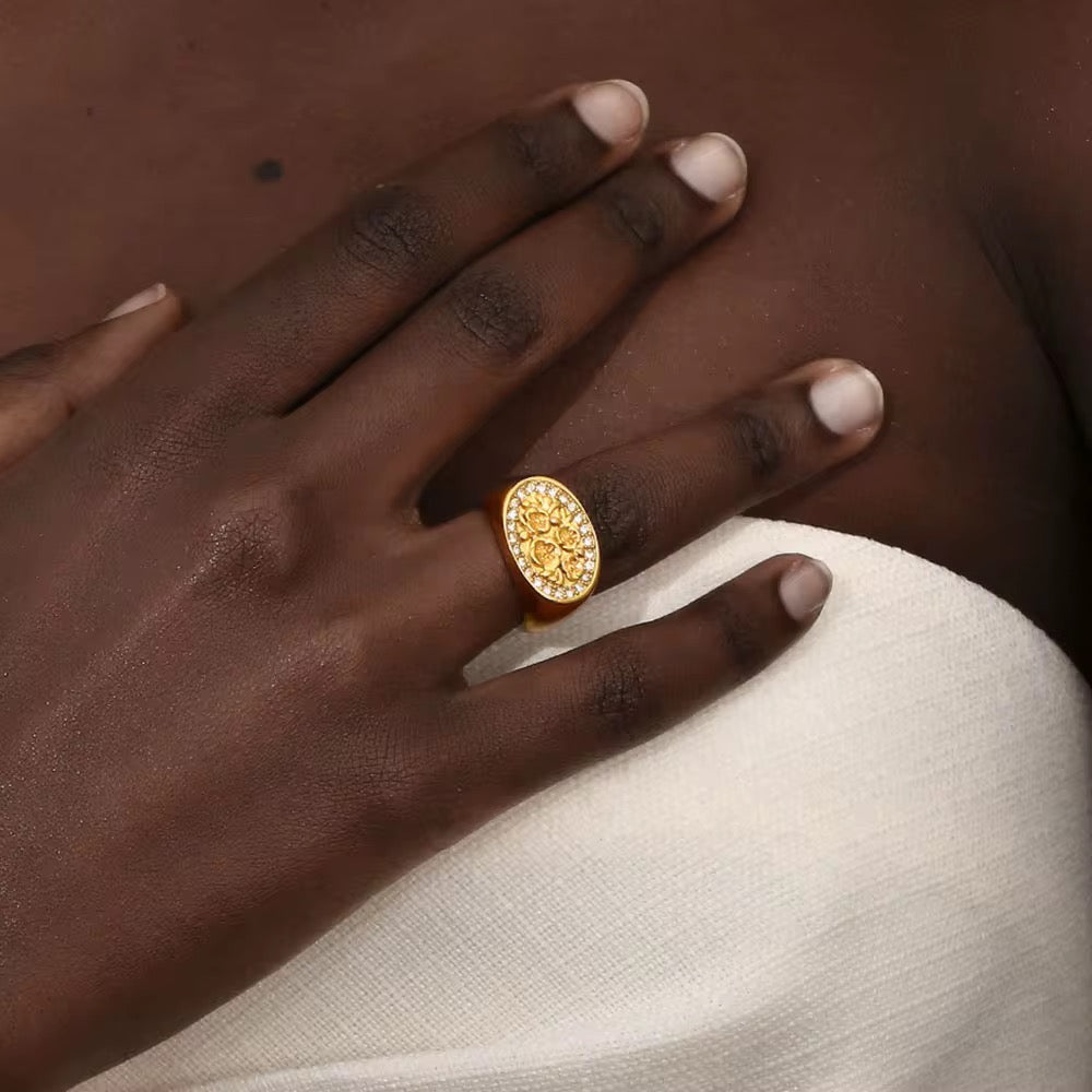 “Bed of Roses” Ring